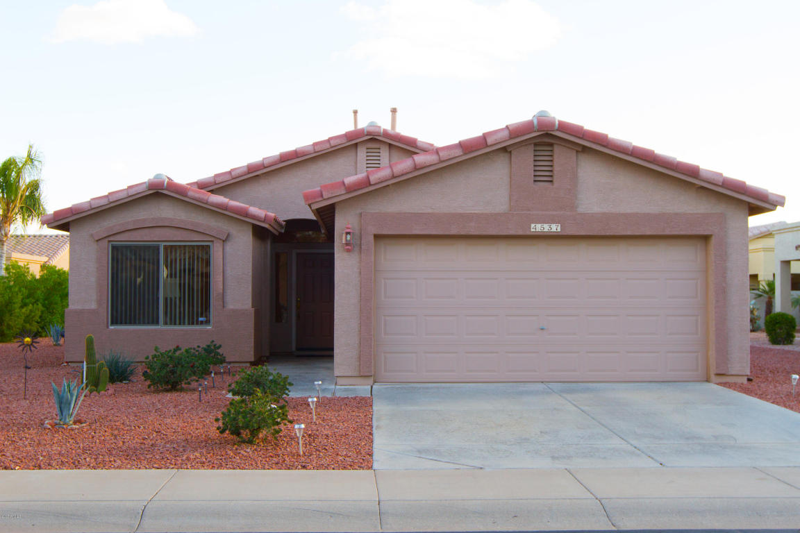 4537 E Apricot Ln, Gilbert, AZ 85298 photo 1