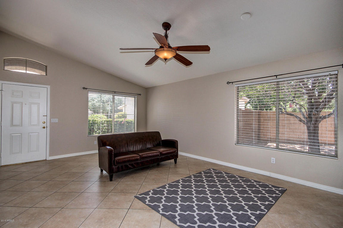 1878 E Aspen Way, Gilbert, AZ 85234 photo 6