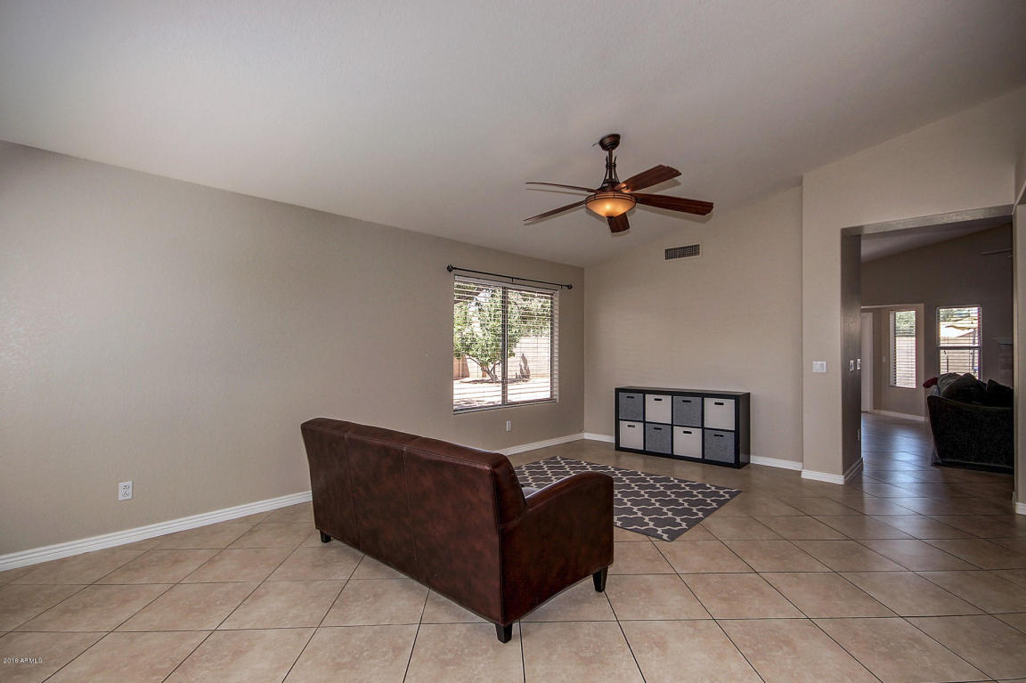 1878 E Aspen Way, Gilbert, AZ 85234 photo 9