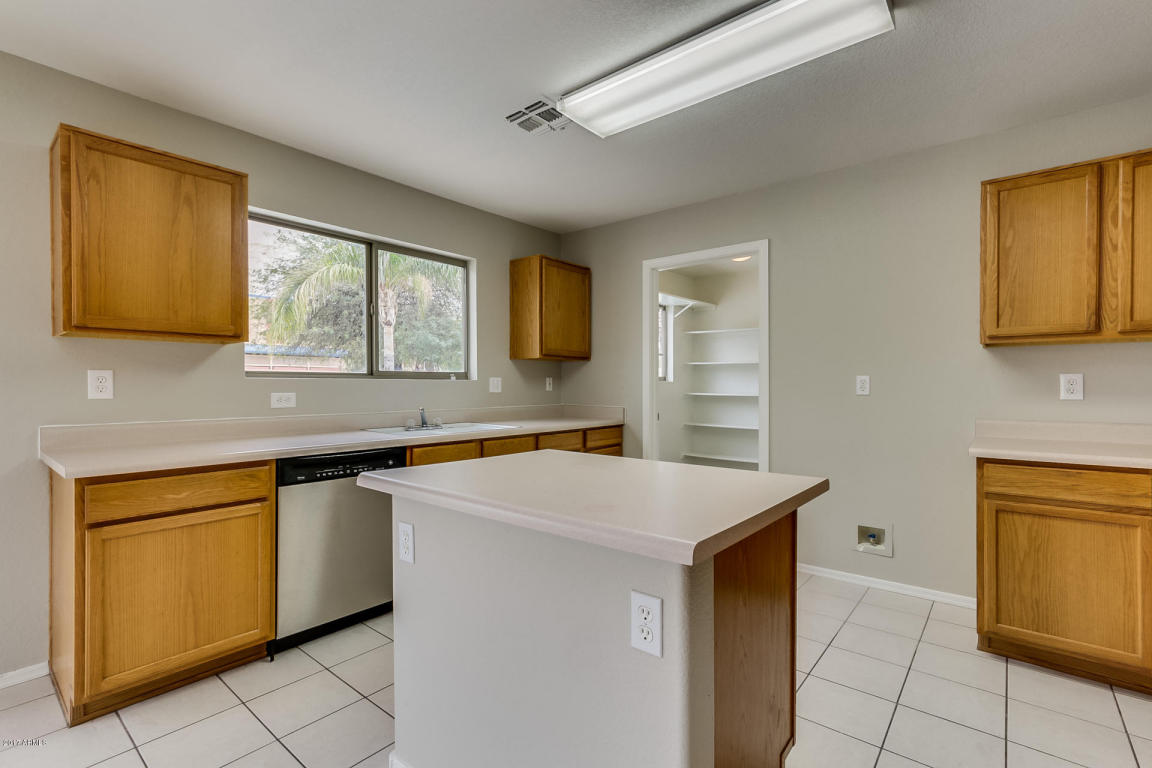 875 E Appaloosa Rd, Gilbert, AZ 85296 photo 2