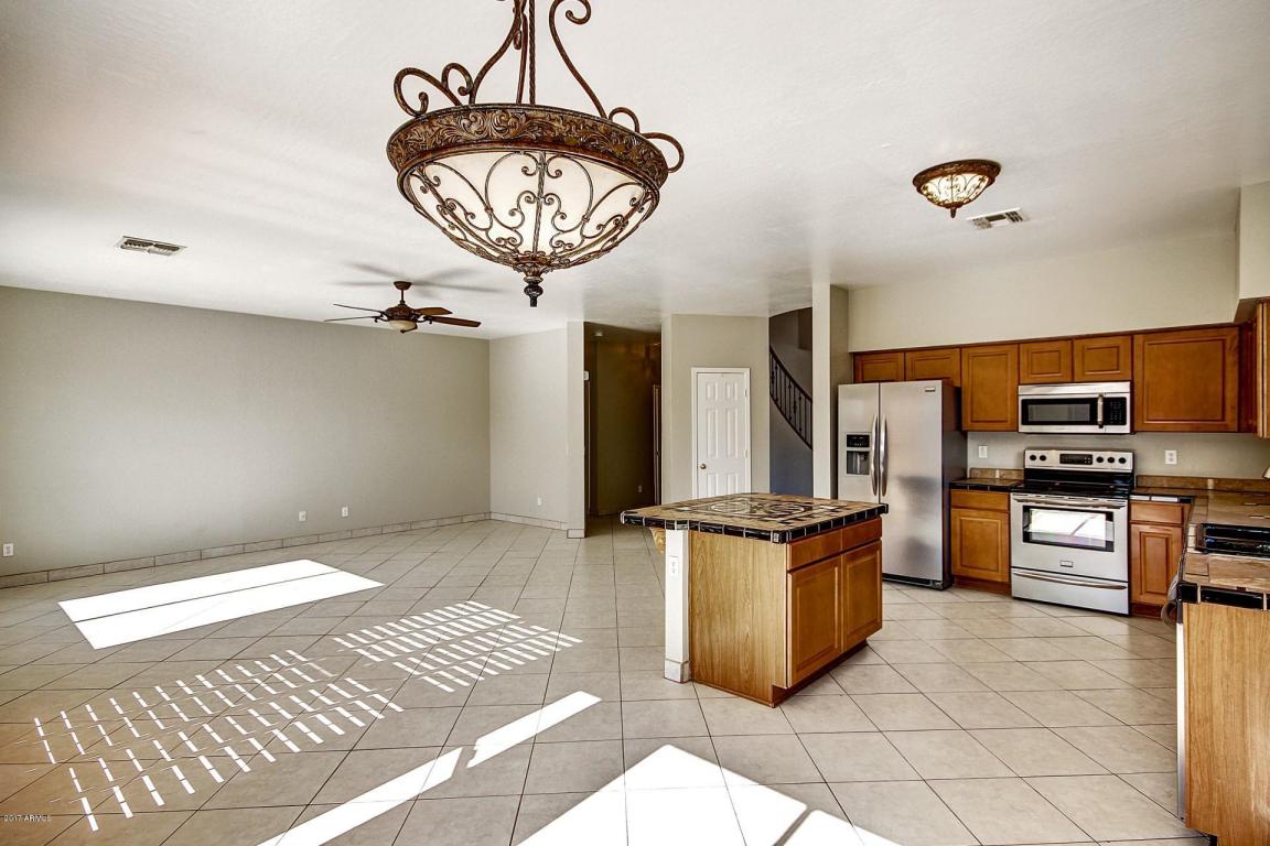 2907 W Carson Rd, Phoenix, AZ 85041 photo 2