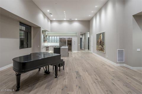 2 Biltmore Est #206, Phoenix, AZ 85016 photo 4