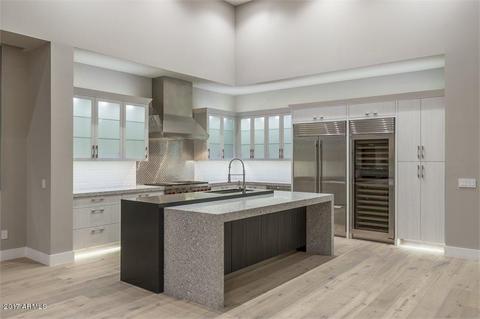 2 Biltmore Est #206, Phoenix, AZ 85016 photo 3