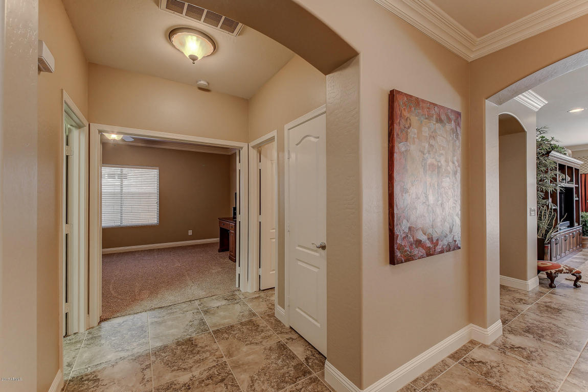 2939 E Melrose St, Gilbert, AZ 85297 photo 4