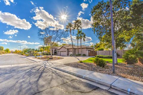 504 S Granite St, Gilbert, AZ 85296 photo 4