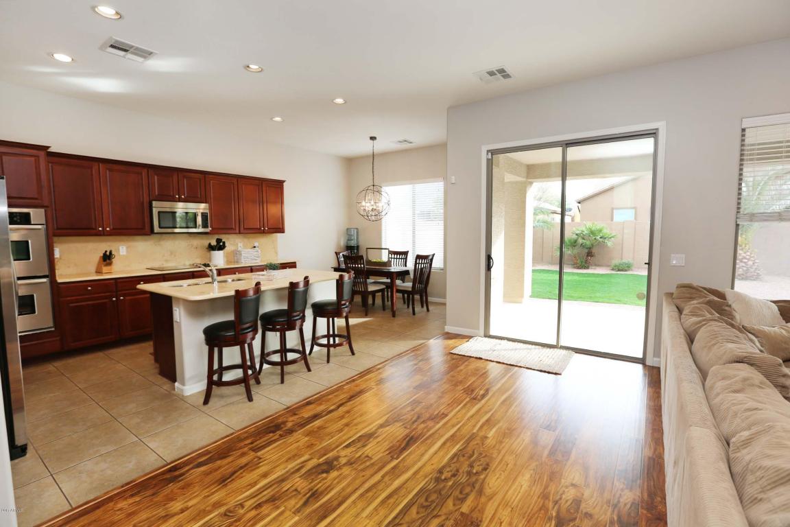 2561 E Iris Dr, Chandler, AZ 85286 photo 4