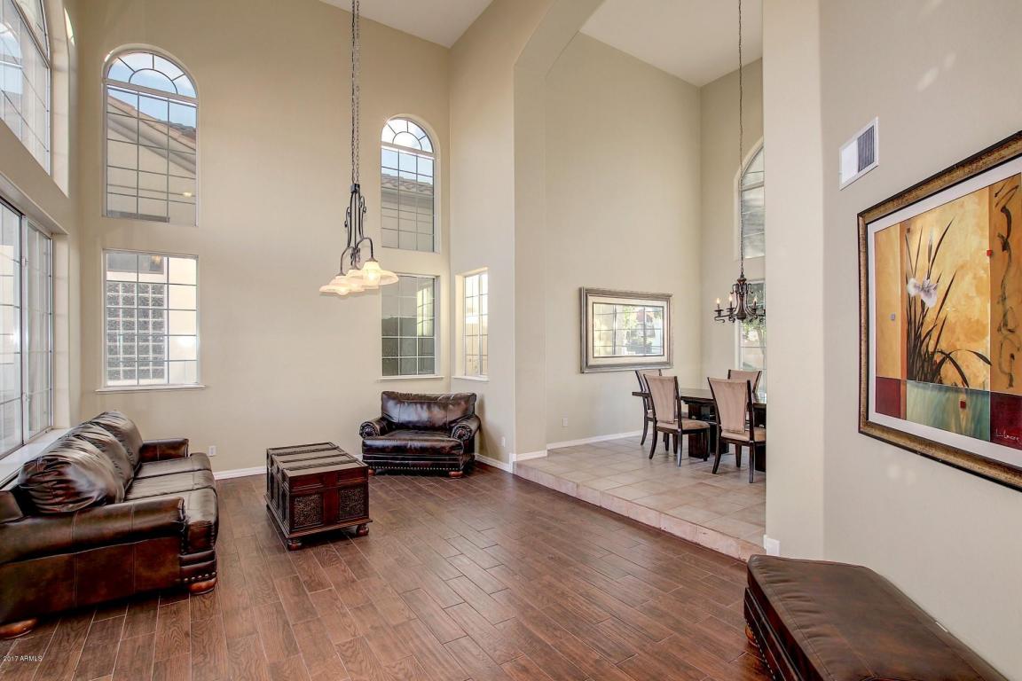 1449 E Catamaran Dr, Gilbert, AZ 85234 photo 4