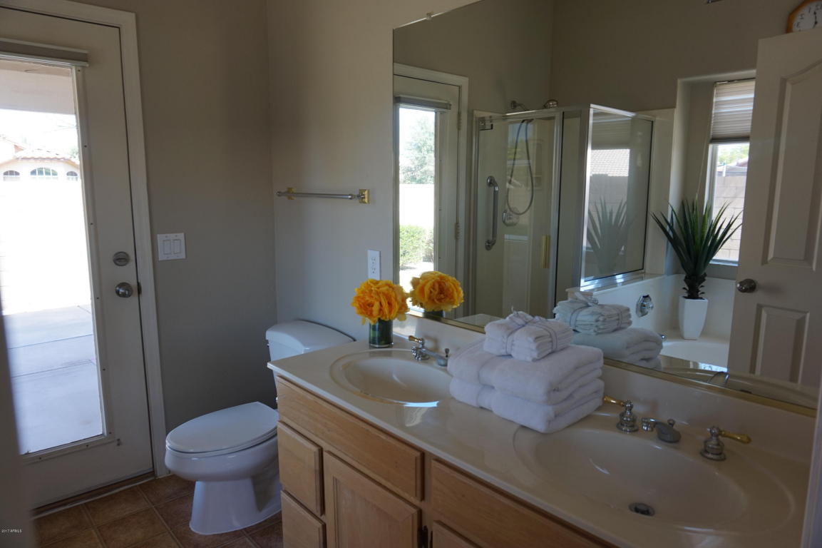 3978 E Douglas Loop, Gilbert, AZ 85234 photo 13