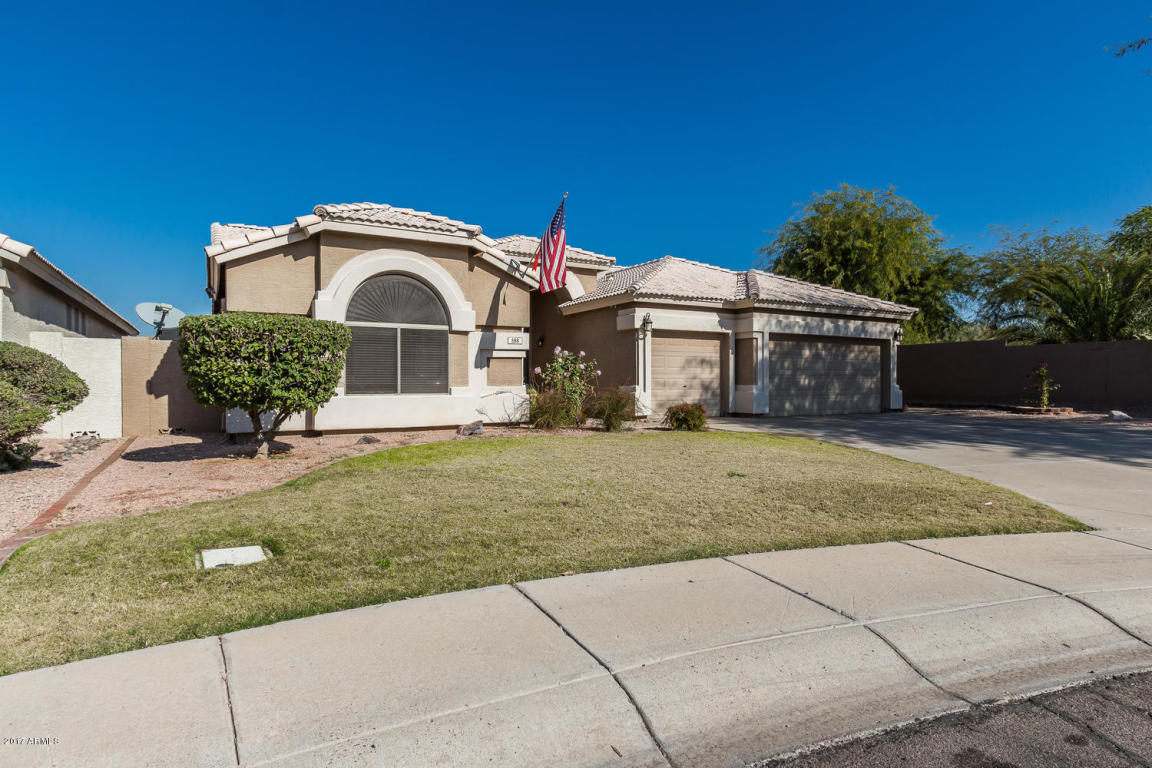 588 W Gary Ct, Gilbert, AZ 85233 photo 2