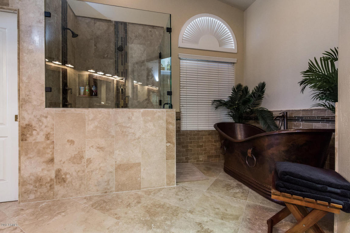 588 W Gary Ct, Gilbert, AZ 85233 photo 22