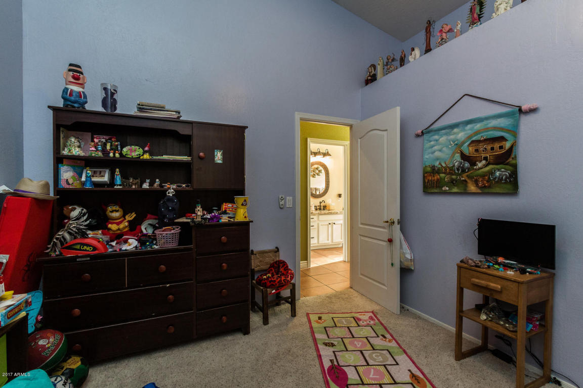 588 W Gary Ct, Gilbert, AZ 85233 photo 29