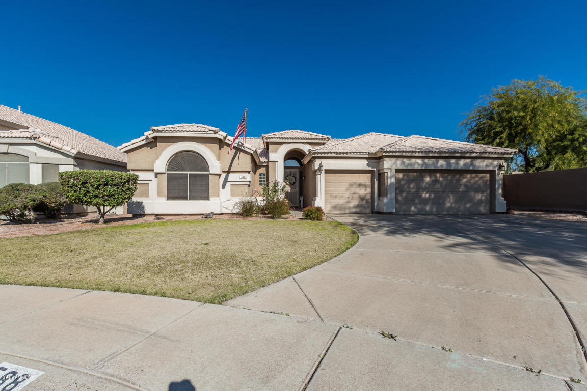 588 W Gary Ct, Gilbert, AZ 85233 photo 1