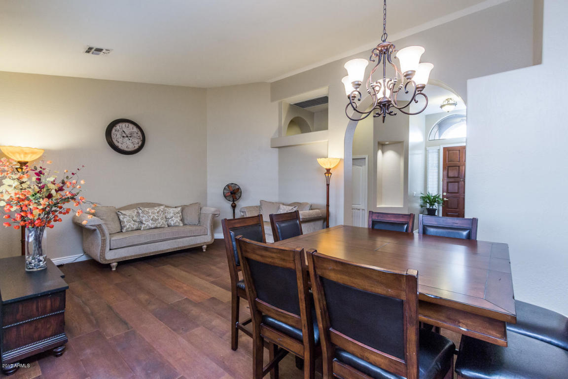 588 W Gary Ct, Gilbert, AZ 85233 photo 8