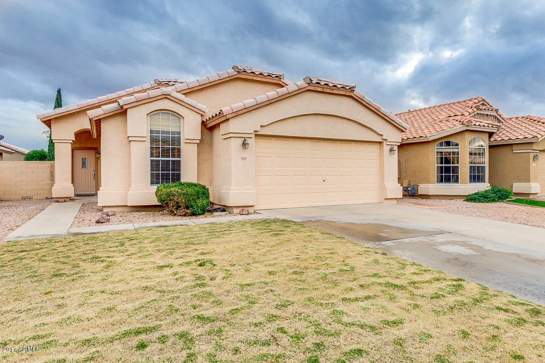 3829 Encinas Ave, Gilbert, AZ 85234 photo 1