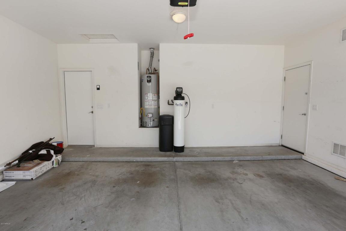 4874 S Summit Ct, Gilbert, AZ 85298 photo 17