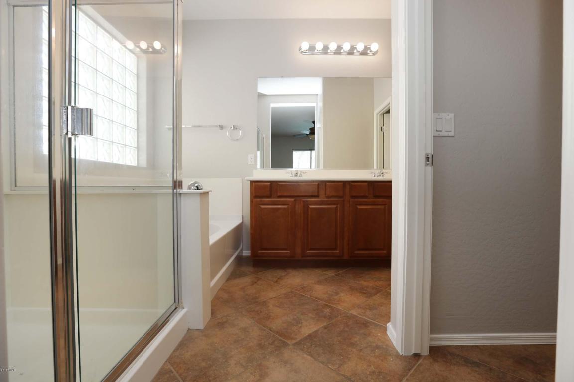 4874 S Summit Ct, Gilbert, AZ 85298 photo 12