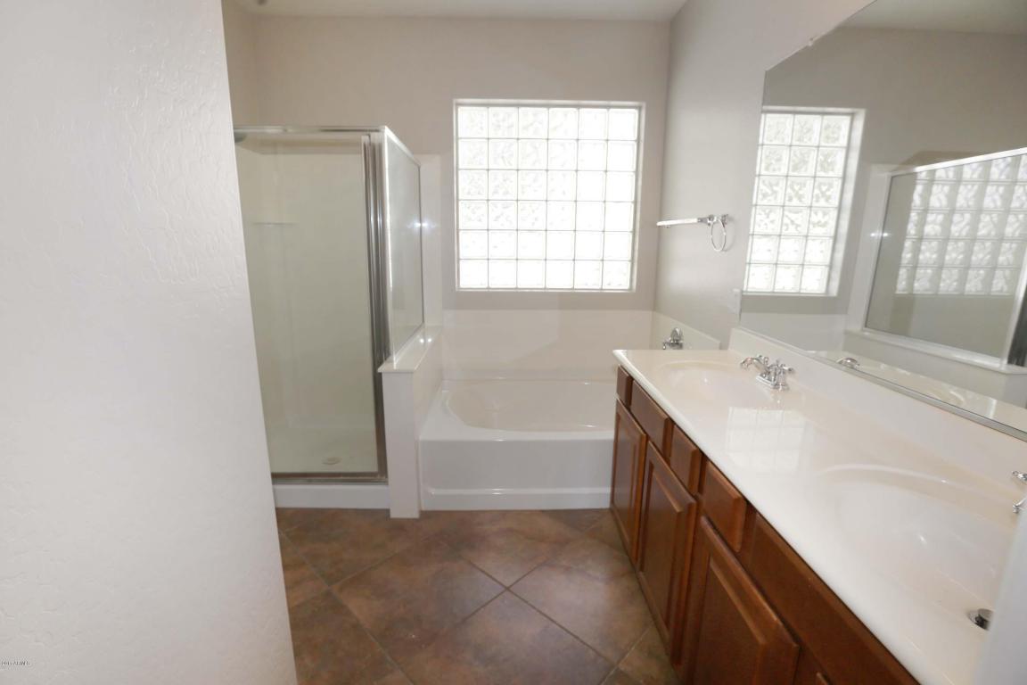 4874 S Summit Ct, Gilbert, AZ 85298 photo 10
