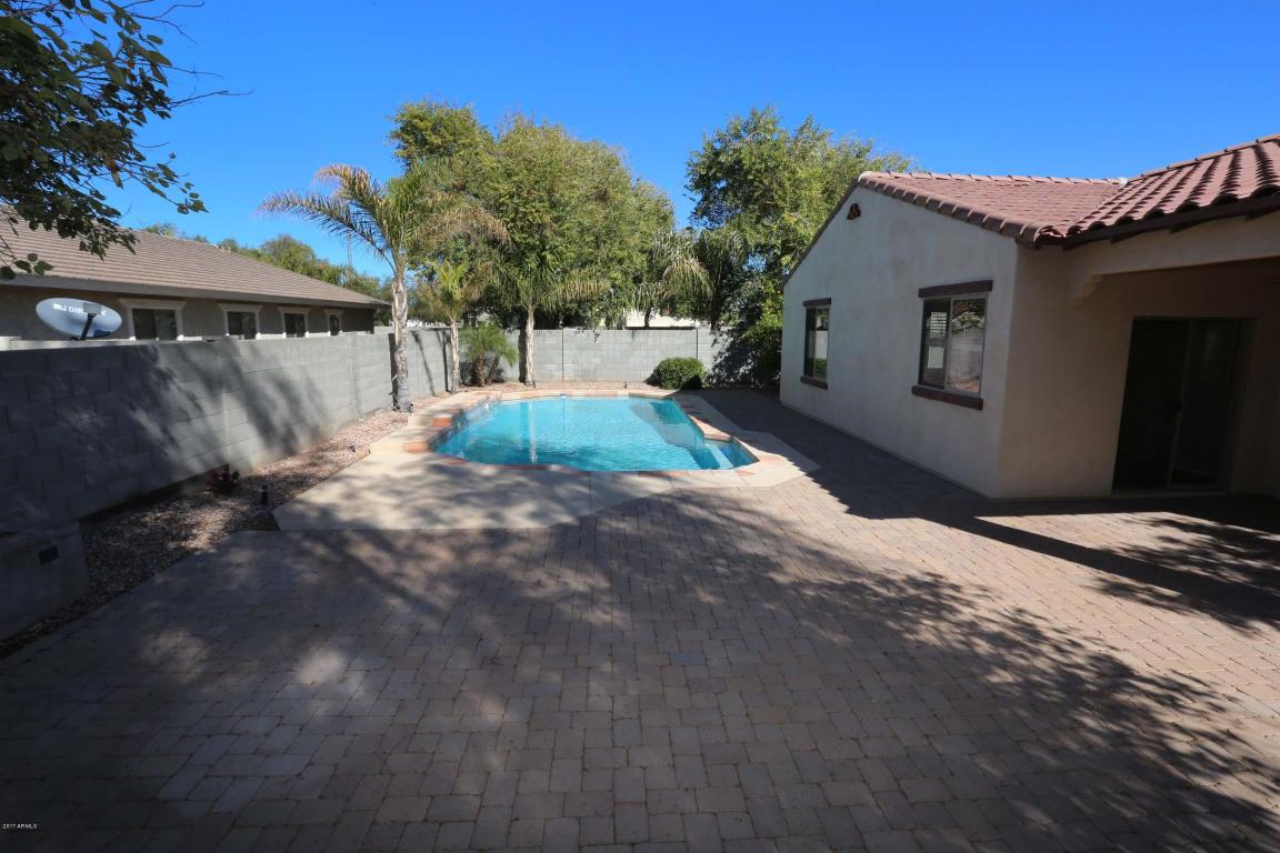 4874 S Summit Ct, Gilbert, AZ 85298 photo 7