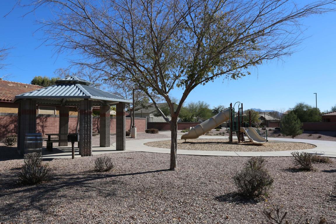 4874 S Summit Ct, Gilbert, AZ 85298 photo 31