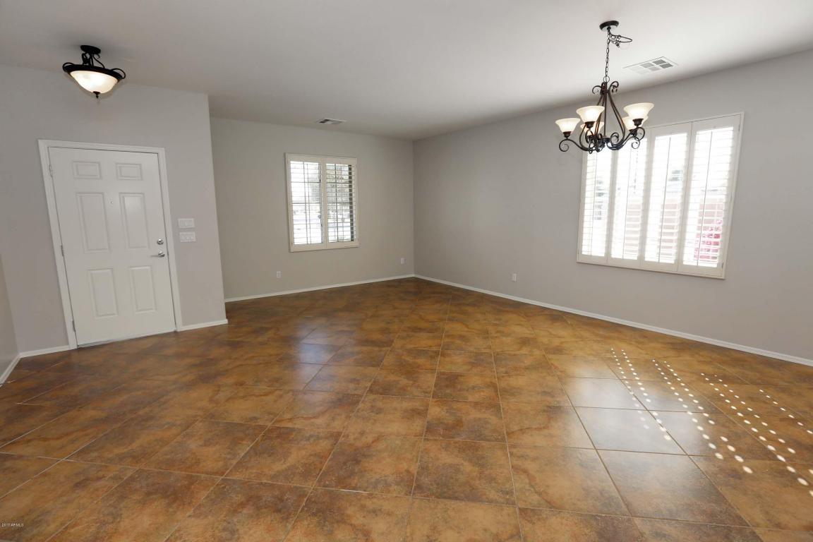 4874 S Summit Ct, Gilbert, AZ 85298 photo 5