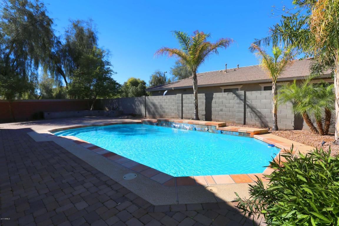4874 S Summit Ct, Gilbert, AZ 85298 photo 8