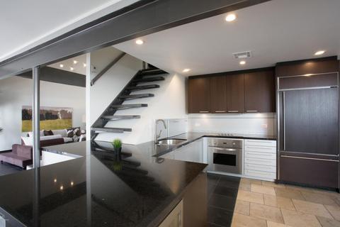 2531 E Denton Ln, Phoenix, AZ 85016 photo 9