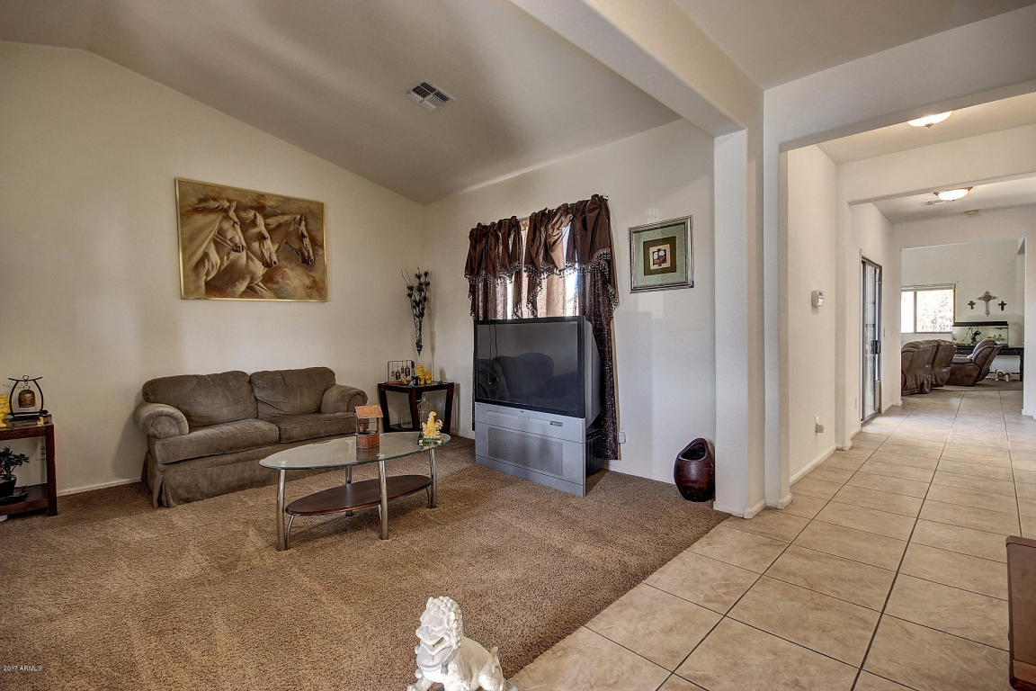 7202 W Getty Dr, Phoenix, AZ 85043 photo 6