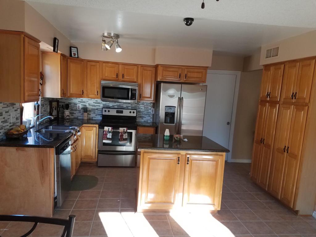 4025 E Maldonado Dr, Phoenix, AZ 85042 photo 9