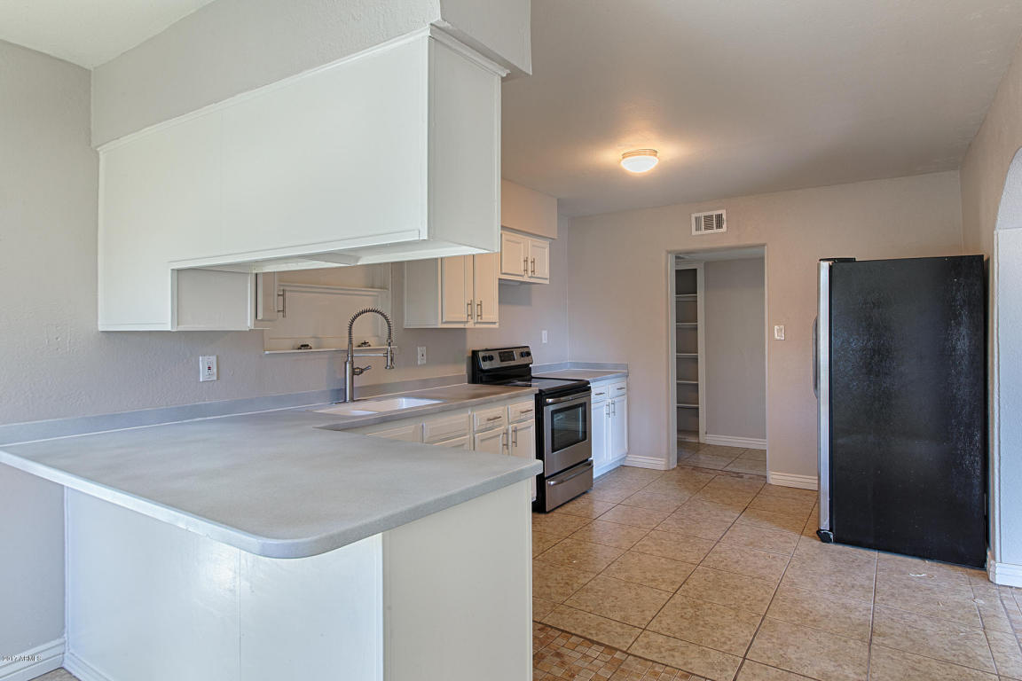 4614 S 3rd St, Phoenix, AZ 85040 photo 11