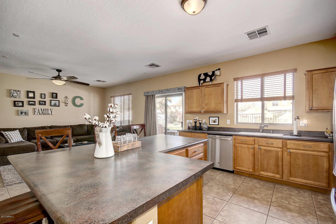 1556 E Azalea Dr, Gilbert, AZ 85298 photo 12