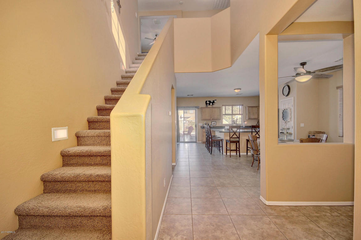 1556 E Azalea Dr, Gilbert, AZ 85298 photo 4