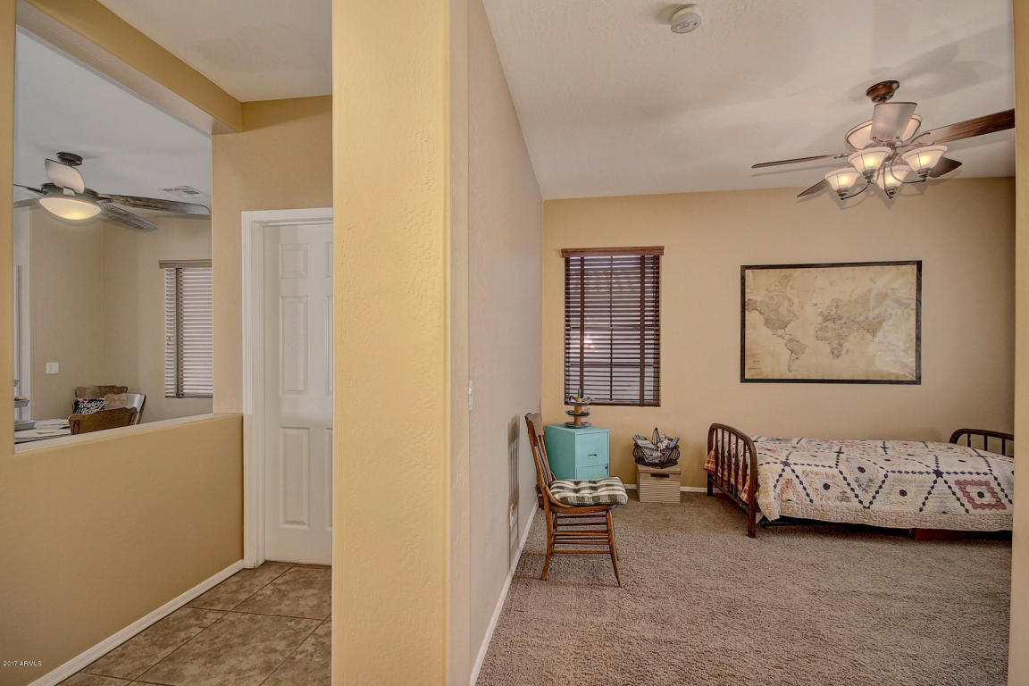 1556 E Azalea Dr, Gilbert, AZ 85298 photo 5