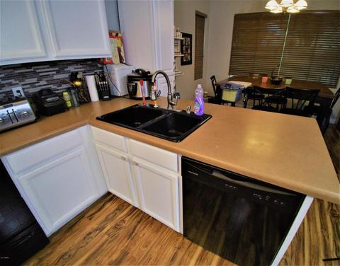 1391 S Heron Ln, Gilbert, AZ 85296 photo 4