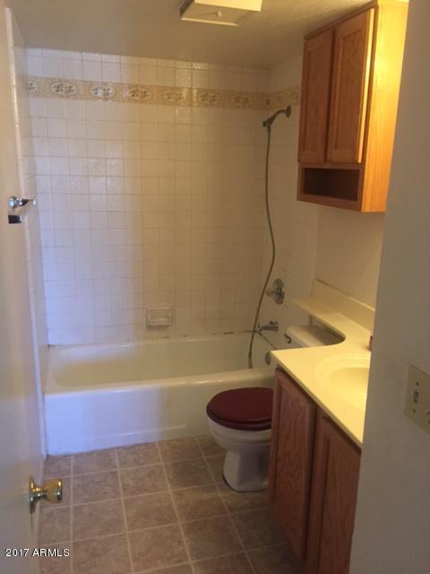 17 E Ruth Ave #204, Phoenix, AZ 85020 photo 2