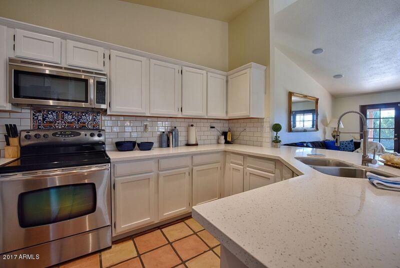 4341 E Beck Ln, Phoenix, AZ 85032 photo 2