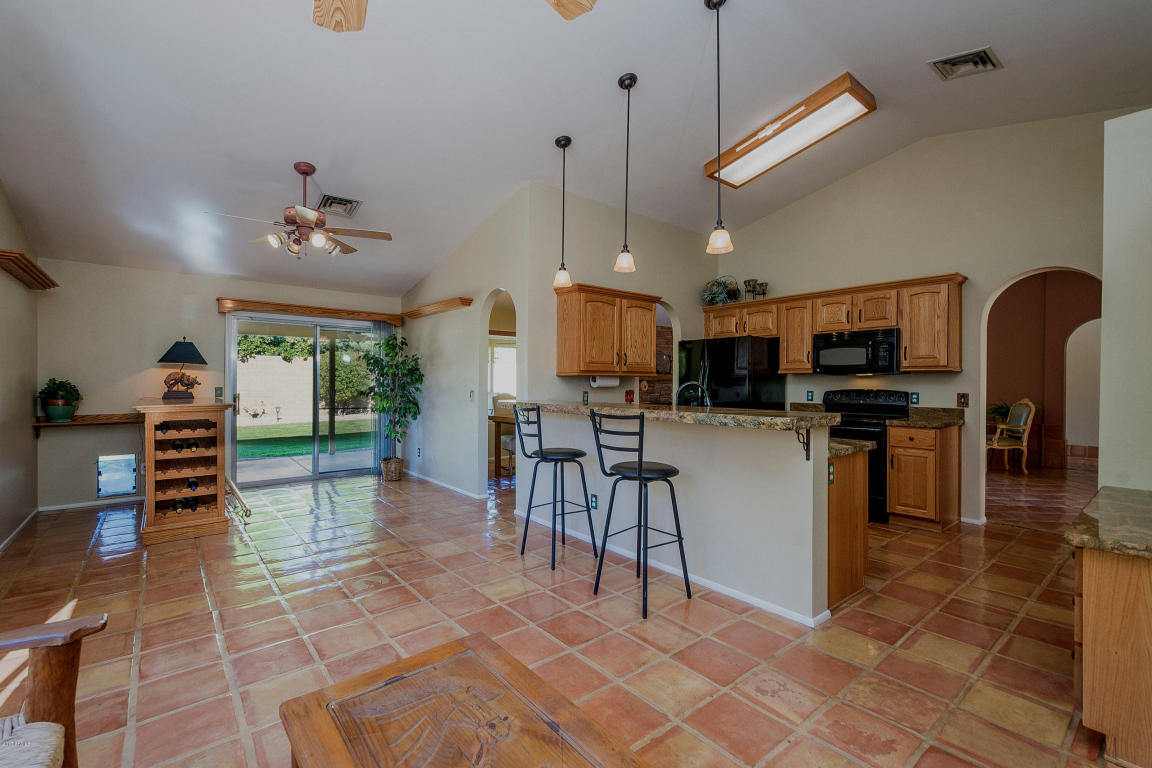 4020 E Morrow Dr, Phoenix, AZ 85050 photo 9