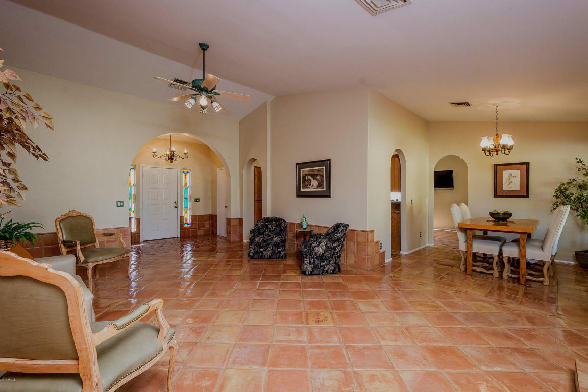 4020 E Morrow Dr, Phoenix, AZ 85050 photo 8