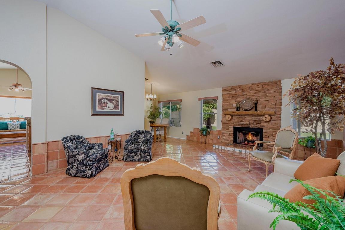4020 E Morrow Dr, Phoenix, AZ 85050 photo 5
