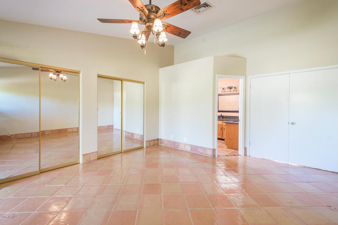 4020 E Morrow Dr, Phoenix, AZ 85050 photo 17