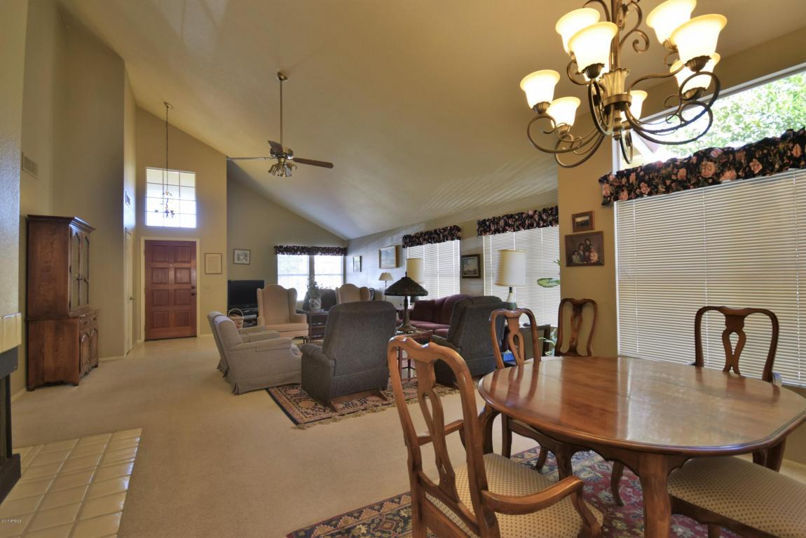 2309 E Millbrae Ct, Gilbert, AZ 85234 photo 4