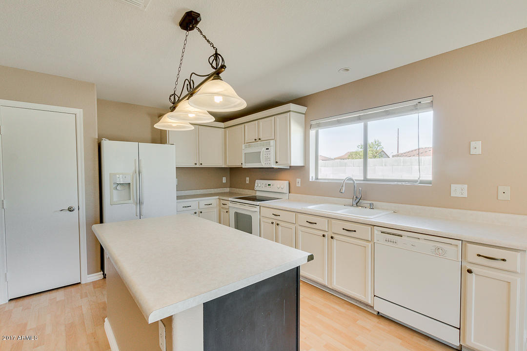 3261 S Martingale Rd, Gilbert, AZ 85297 photo 10