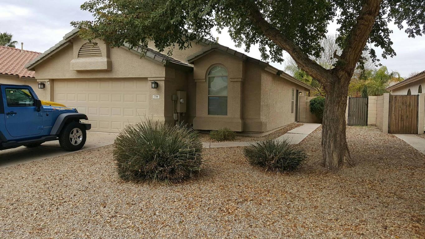 1796 E Toledo St, Gilbert, AZ 85295 photo 1