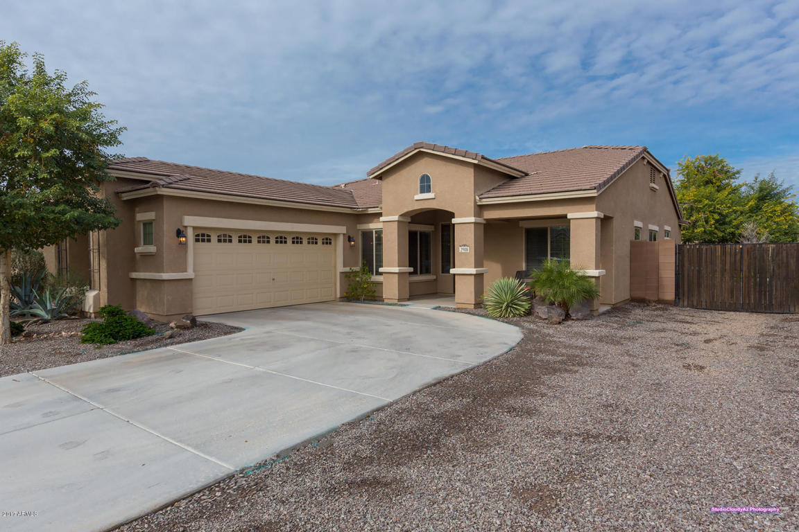 2908 E Santa Fe Ln, Gilbert, AZ 85297 photo 1
