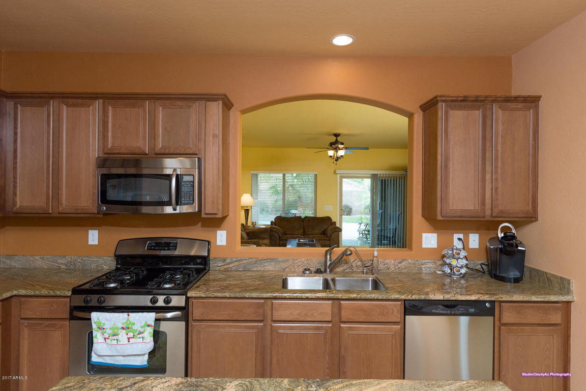2908 E Santa Fe Ln, Gilbert, AZ 85297 photo 4