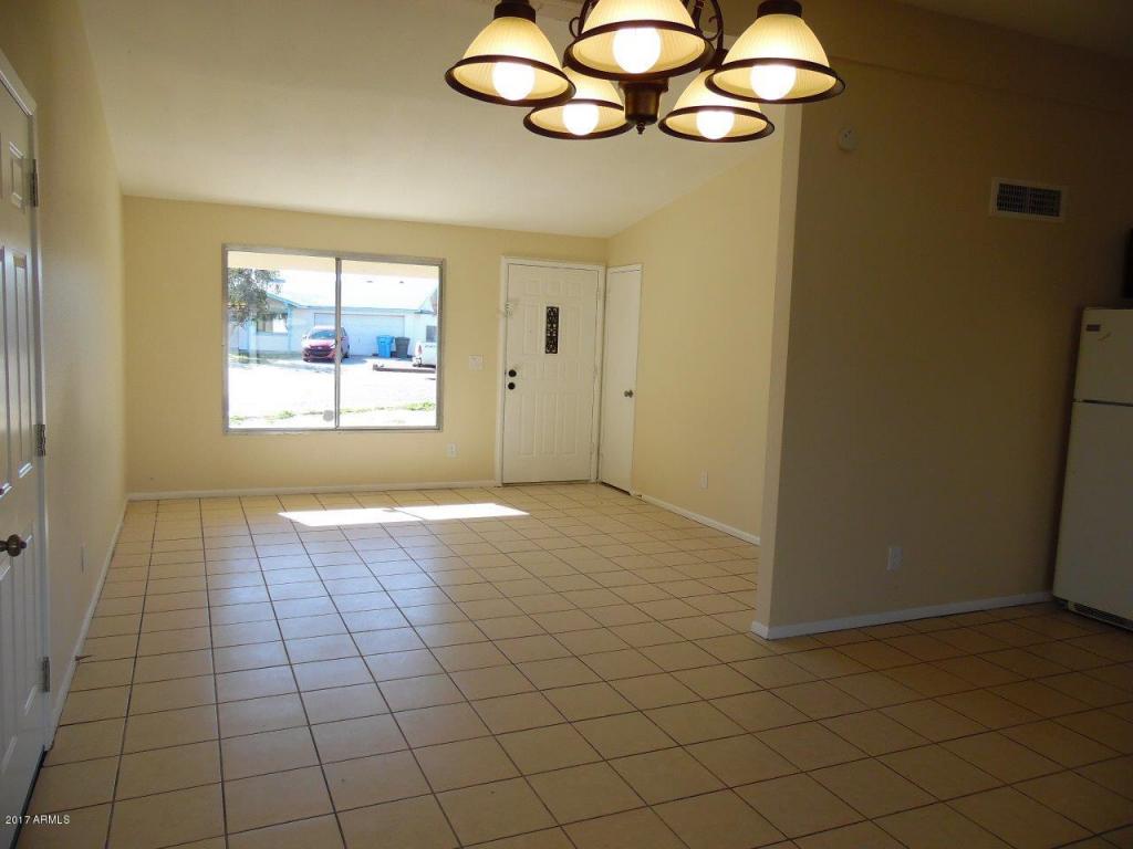 6932 W Avalon Dr, Phoenix, AZ 85033 photo 5