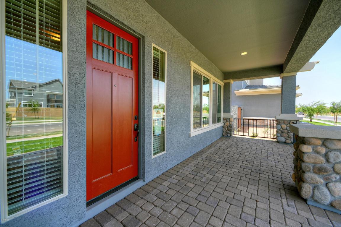 2923 E Austin Dr, Gilbert, AZ 85296 photo 3