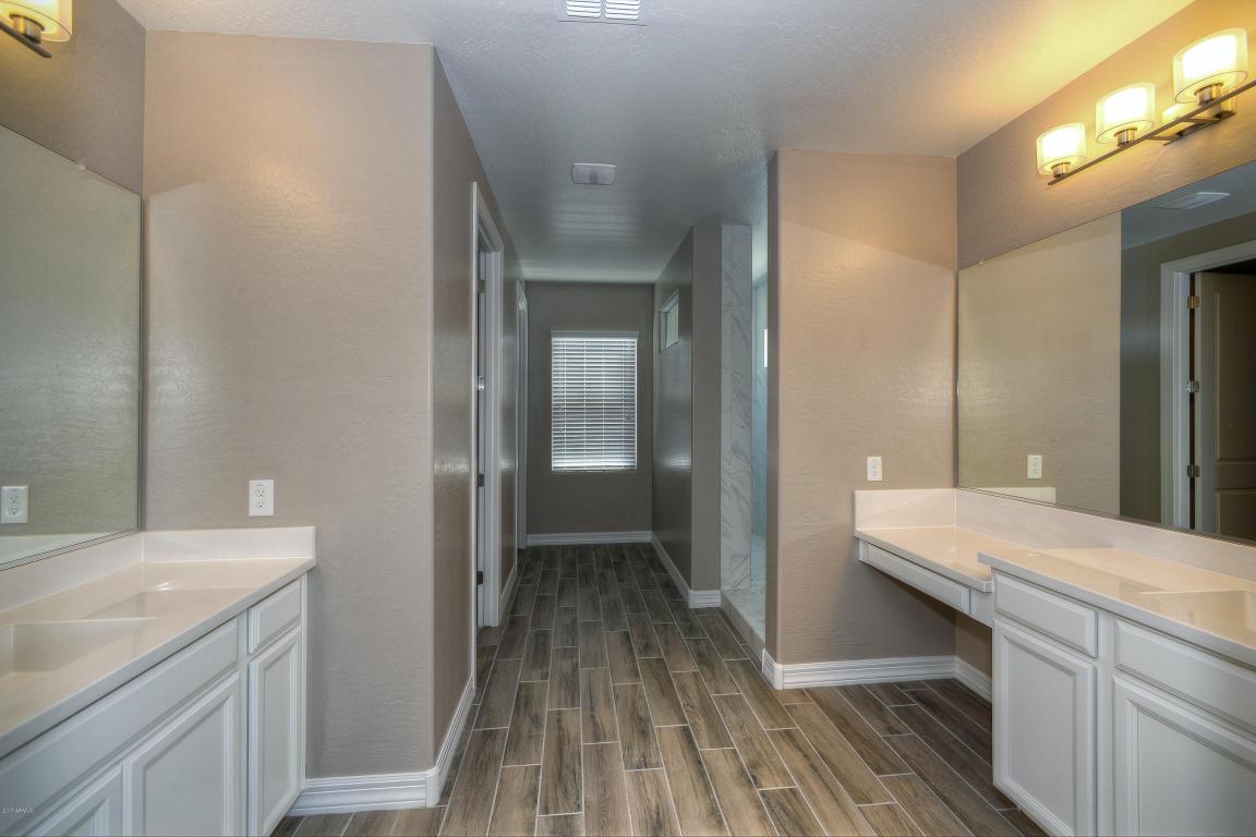 2923 E Austin Dr, Gilbert, AZ 85296 photo 23