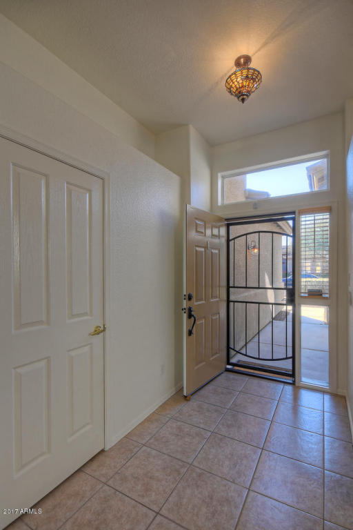 508 E Lydia Ln, Phoenix, AZ 85042 photo 4