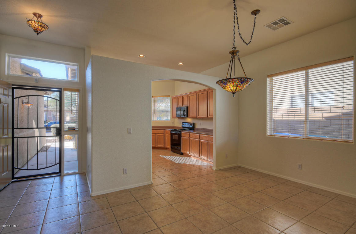 508 E Lydia Ln, Phoenix, AZ 85042 photo 5