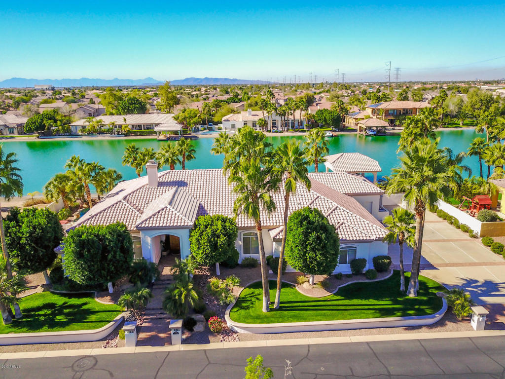 280 N Shore Ln, Gilbert, AZ 85233 photo 2